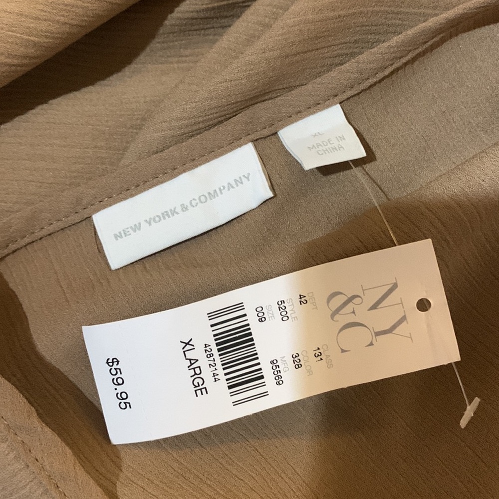 NWT New York & Co XL Cold Shoulder Blouse - Picture 6 of 6